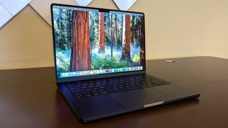 Mac Book Pro 2024
